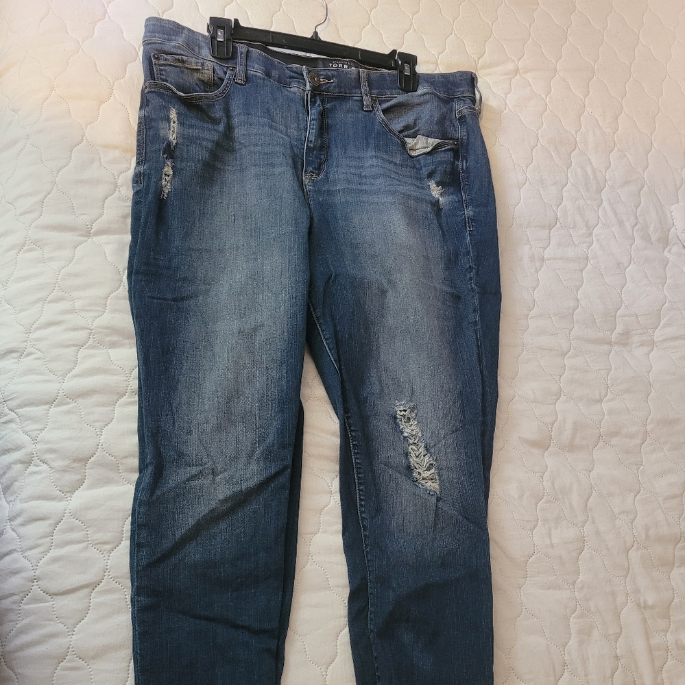 Size 20R Torrid Sky High Destructed Skinny Jeans